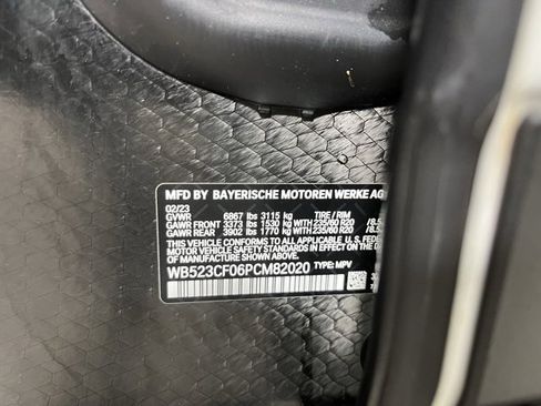 Used 2023 BMW iX xDrive50 w/ Premium Package image 25