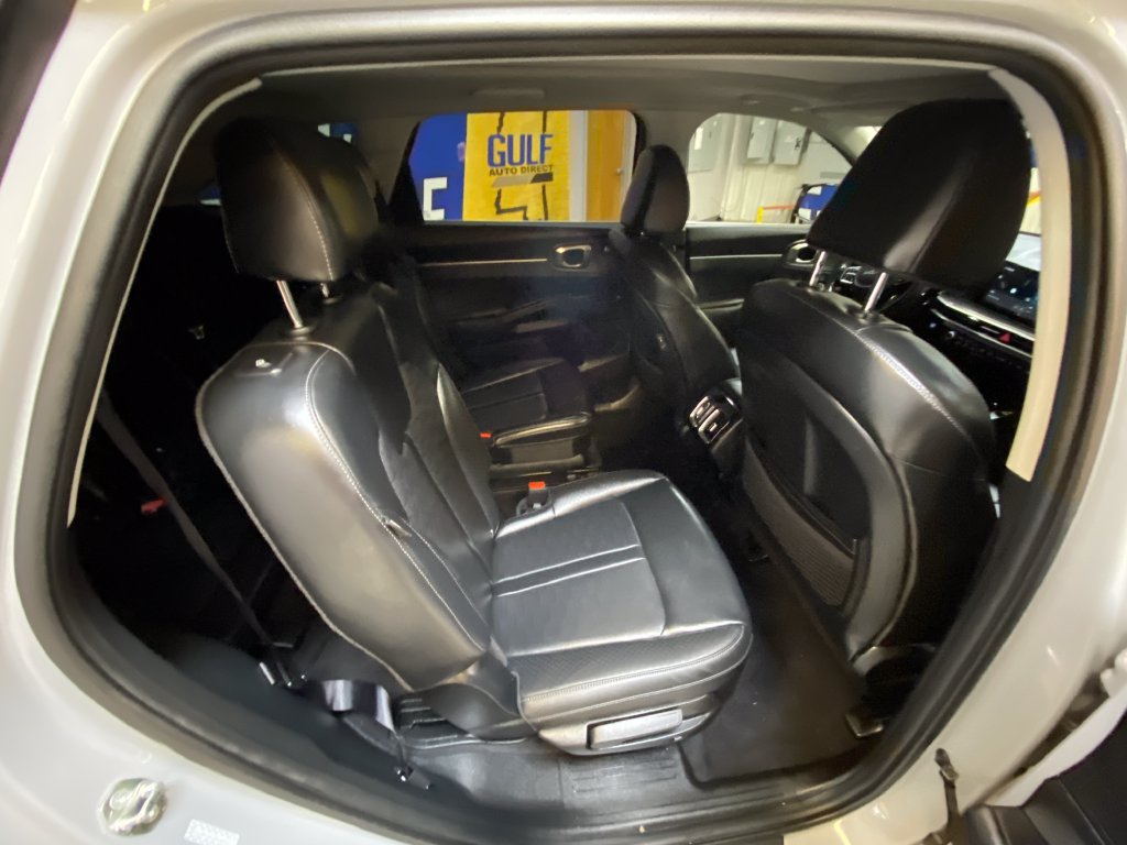 Used 2025 Kia Sorento EX w/ Panoramic Sunroof Package FWD image 28