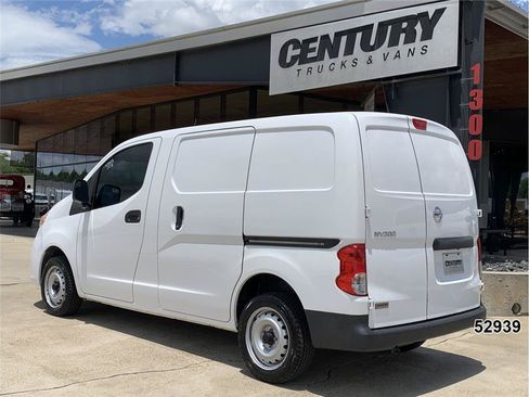 Used 2020 Nissan NV200 S FWD image 6