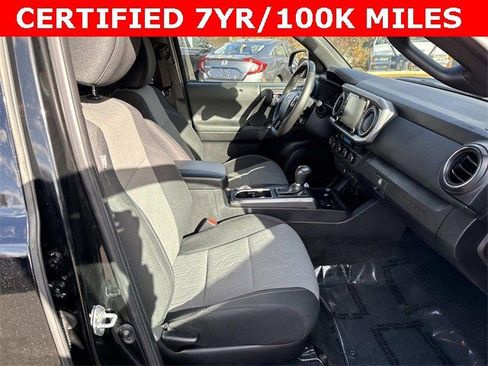 Used 2023 Toyota Tacoma TRD Sport image 9