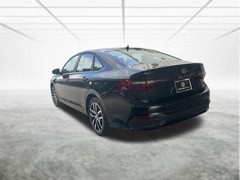 New 2026 Volkswagen Jetta SE FWD image 3