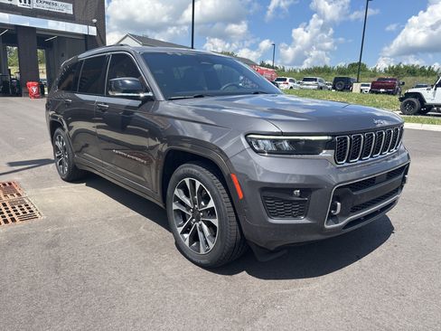 Used 2023 Jeep Grand Cherokee L Overland AWD/4WD image 7