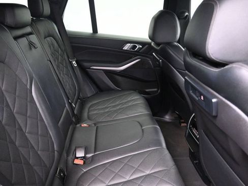 Used 2023 BMW X5 xDrive40i AWD/4WD image 13