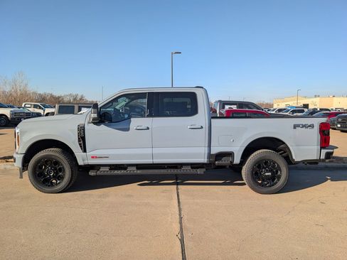 New 2026 Ford F250 Lariat w/ Black Appearance Package image 42