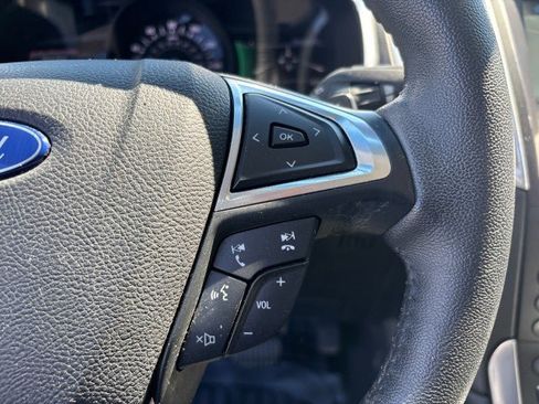 Used 2017 Ford Edge Titanium w/ Equipment Group 301A FWD image 19
