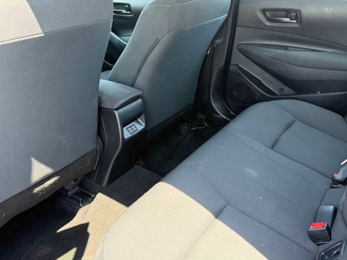Used 2025 Toyota Corolla LE FWD image 8