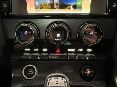 Used 2018 Jaguar F-TYPE R image 28