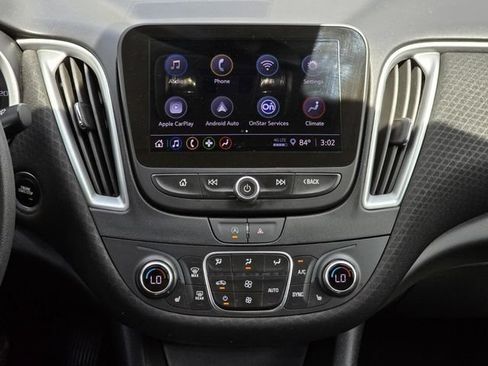 Used 2024 Chevrolet Malibu LT FWD image 16