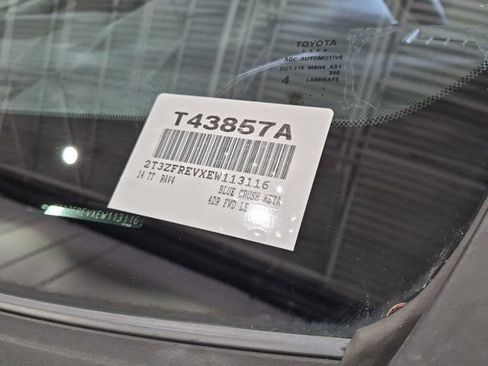 Used 2014 Toyota RAV4 LE FWD image 17