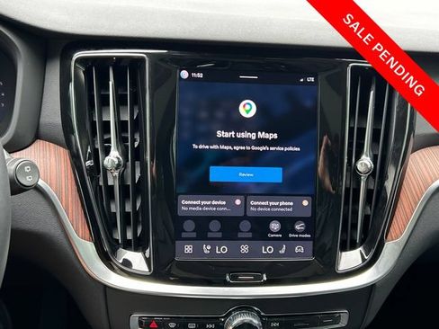 Used 2025 Volvo V60 B5 Cross Country Plus AWD/4WD image 31