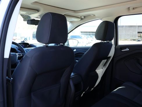 Used 2015 Ford Escape SE image 12