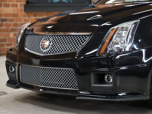Used 2014 Cadillac CTS V w/ Wood Trim Package RWD image 9