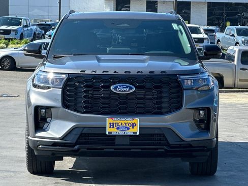 New 2026 Ford Explorer ST-Line image 32