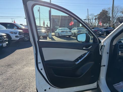 Used 2016 MAZDA CX-5 Grand Touring image 9