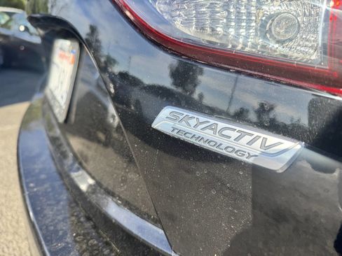 Used 2016 MAZDA MAZDA3 i Sport image 8