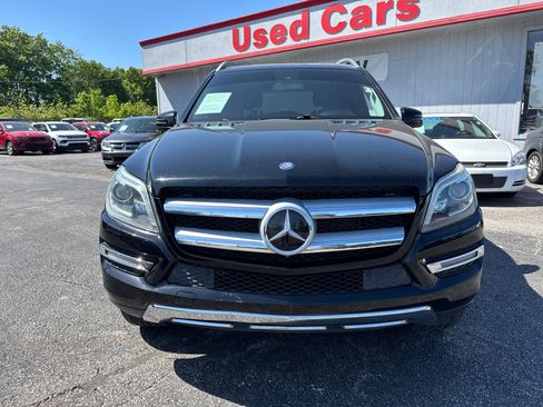 Used 2013 Mercedes-Benz GL 450 4MATIC w/ Premium 2 Pkg image 2
