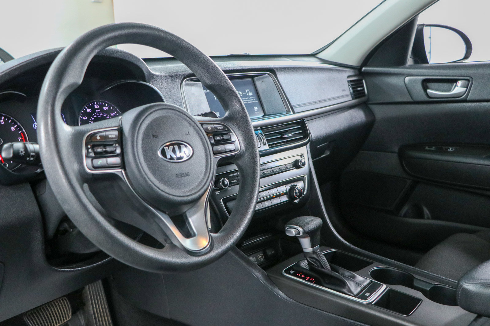 Used 2018 Kia Optima LX FWD image 20