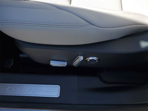 New 2026 Lincoln Nautilus Premier w/ Jet Appearance Package image 22