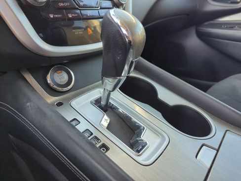 Used 2017 Nissan Murano SV image 17