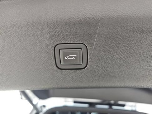 Used 2023 Buick Enclave Essence w/ LPO, Floor Liner Package FWD image 10