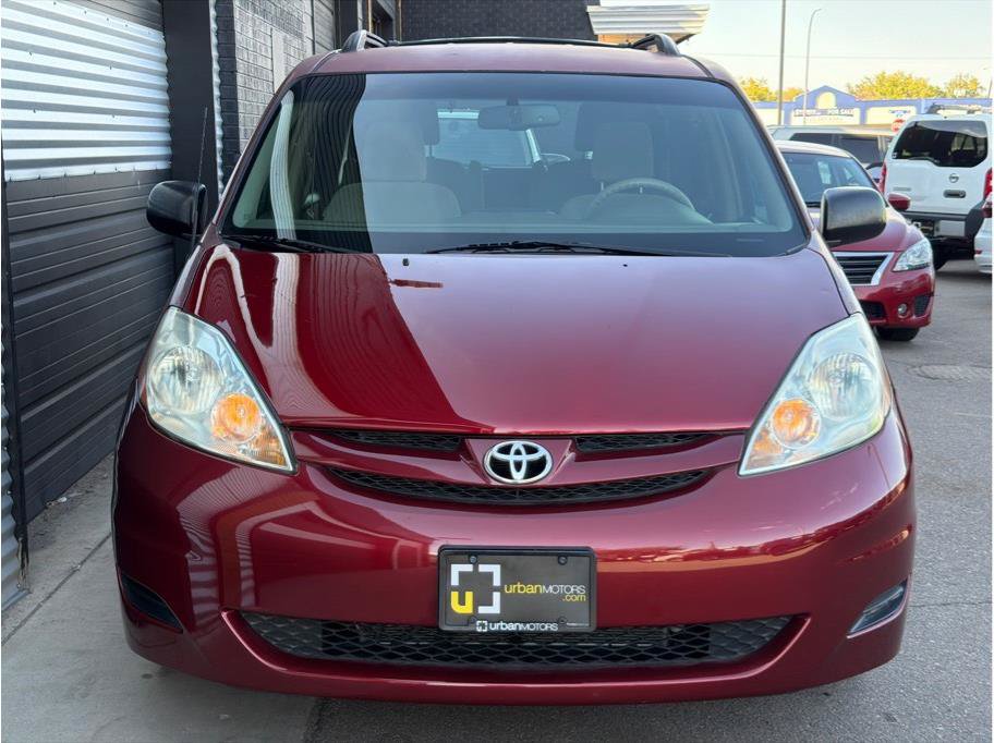 Used 2009 Toyota Sienna CE FWD image 13