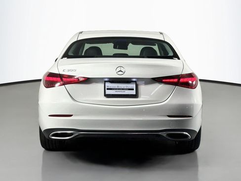 Used 2022 Mercedes-Benz C 300 Sedan image 4