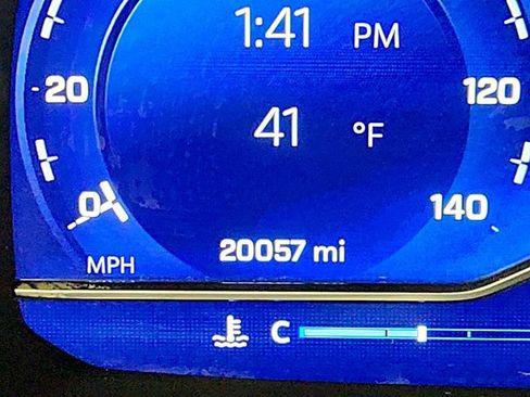 Used 2023 Chevrolet Tahoe Z71 w/ Luxury Package image 16