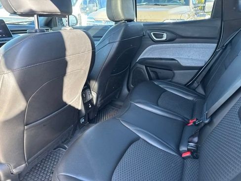 Used 2025 Jeep Compass Latitude w/ Sun & Sound Group AWD/4WD image 23