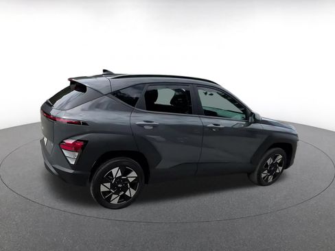 Used 2025 Hyundai Kona SEL AWD/4WD image 14