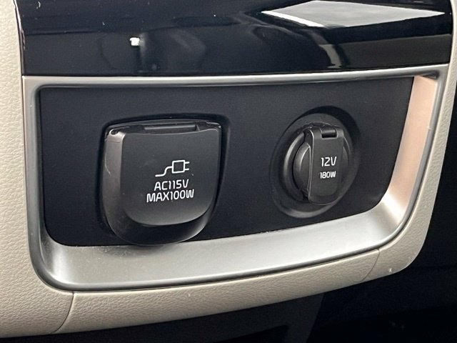 Certified 2024 Kia Carnival SX FWD image 38
