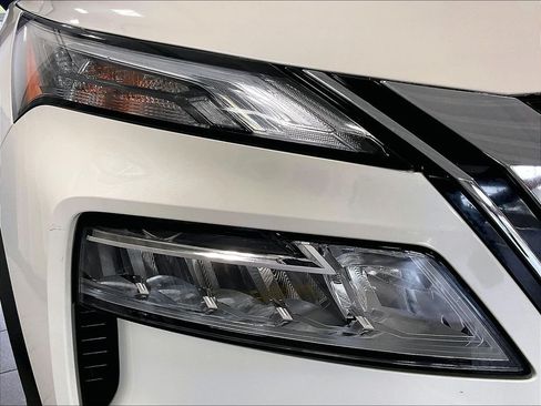 Used 2023 Nissan Rogue SV AWD/4WD image 33