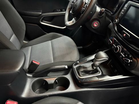 Used 2023 Kia Soul LX w/ LX Technology Package FWD image 41