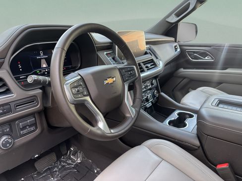 Used 2023 Chevrolet Tahoe LT w/ LT Signature Package AWD/4WD image 18