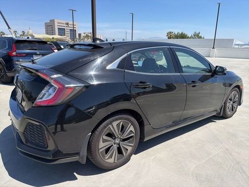 Used 2018 Honda Civic EX-L image 2