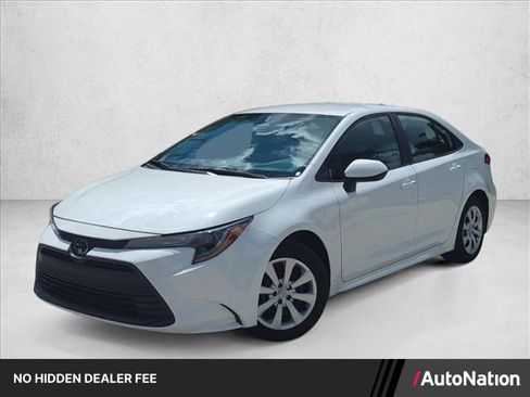 Certified 2024 Toyota Corolla LE FWD image 1