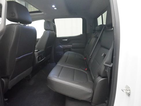 Used 2019 Chevrolet Silverado 1500 LTZ AWD/4WD image 9