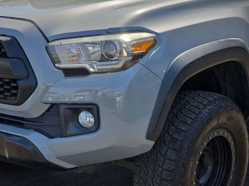 Used 2019 Toyota Tacoma TRD Off-Road RWD image 25