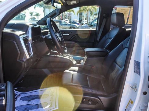 Used 2023 GMC Canyon Elevation w/ Elevation Premium Package image 17