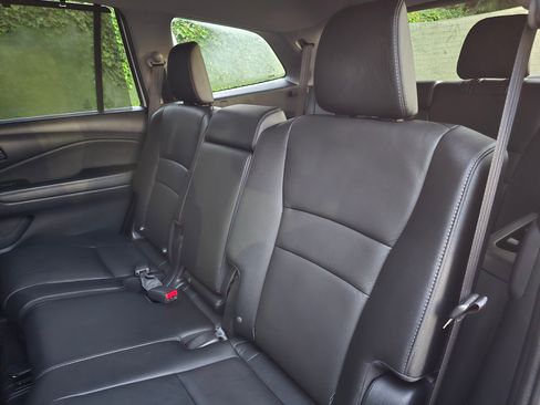 Used 2022 Honda Pilot EX-L image 19