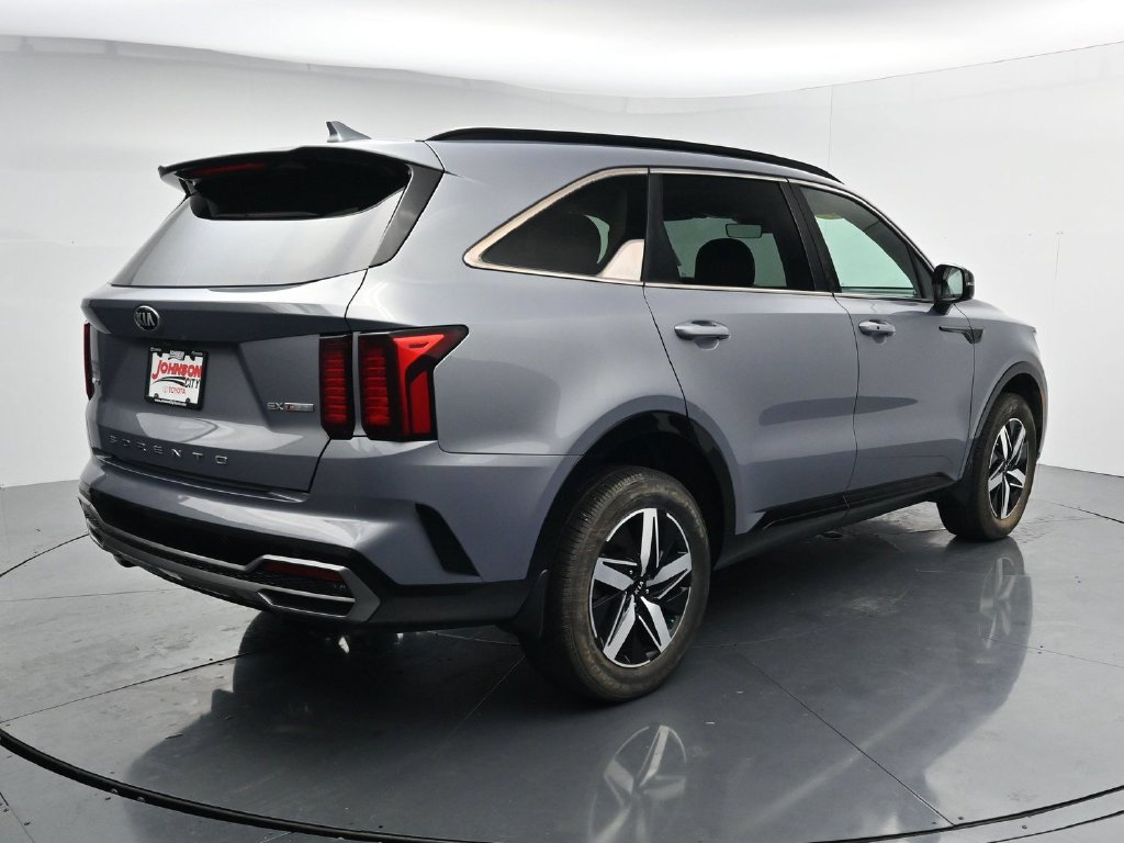 Used 2021 Kia Sorento EX w/ Panoramic Sunroof Package AWD/4WD image 7