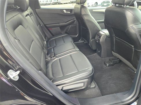 Used 2022 Ford Escape SEL image 11