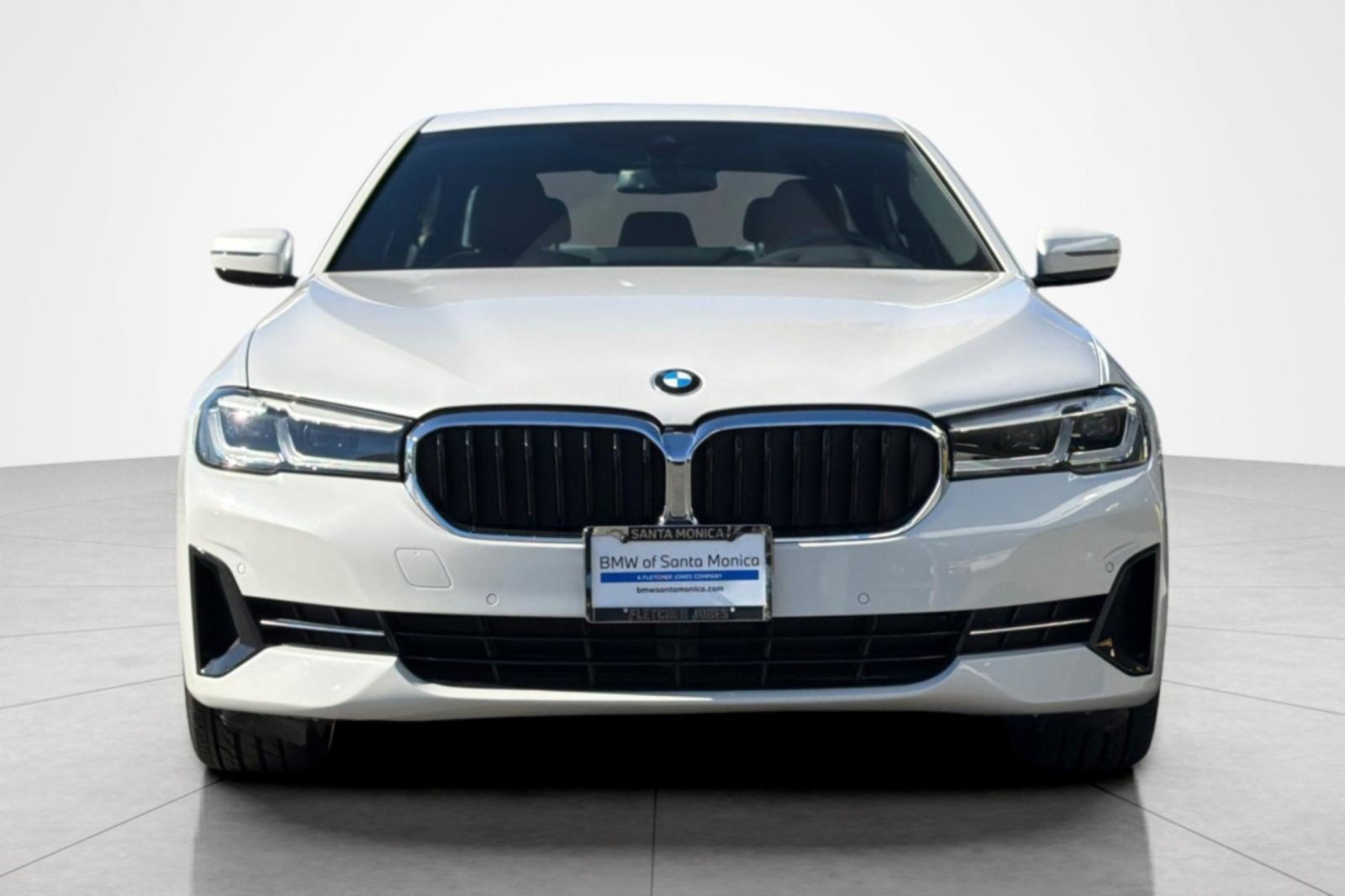 Used 2023 BMW 530i w/ Premium Package RWD image 8