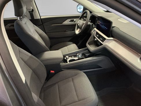 New 2026 Ford Explorer Active AWD/4WD image 15