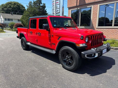 Used 2021 Jeep Gladiator Sport image 28