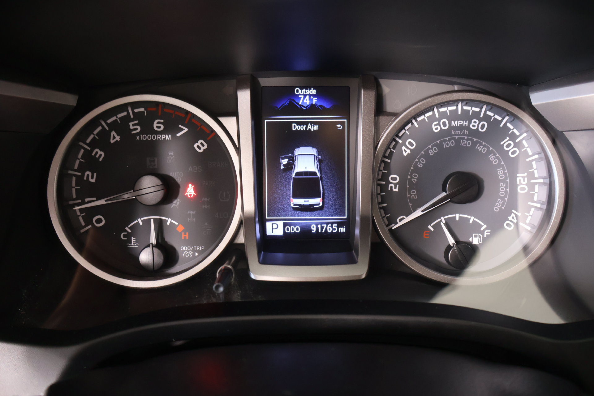 Used 2022 Toyota Tacoma SR5 w/ SR5 Appearance Package (SM) RWD image 4