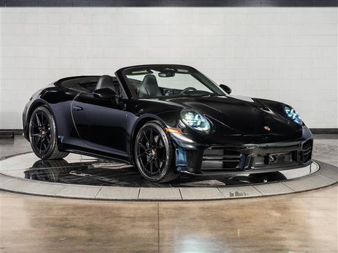 Certified 2026 Porsche 911 Carrera RWD image 7