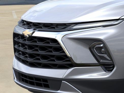 New 2026 Chevrolet Blazer LT w/ Convenience Package FWD image 13