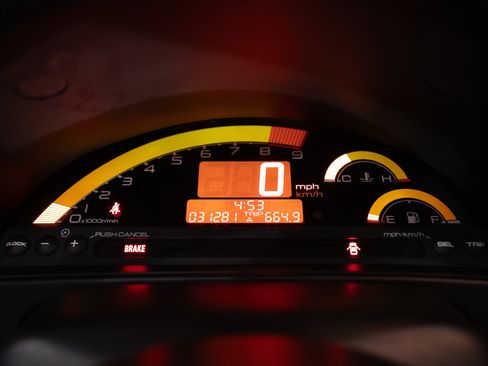 Used 2004 Honda S2000 image 16