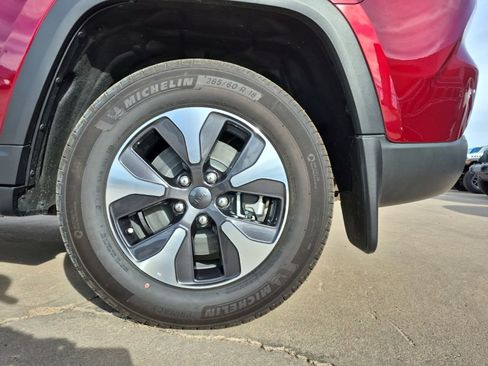 New 2024 Jeep Grand Cherokee Limited 4xe w/ Luxury Tech Group II image 13