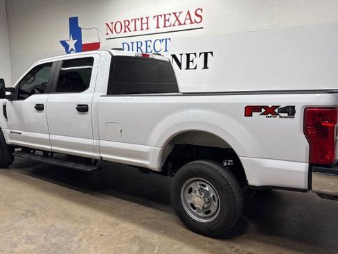 Used 2022 Ford F250 XL w/ Power Equipment Group image 10